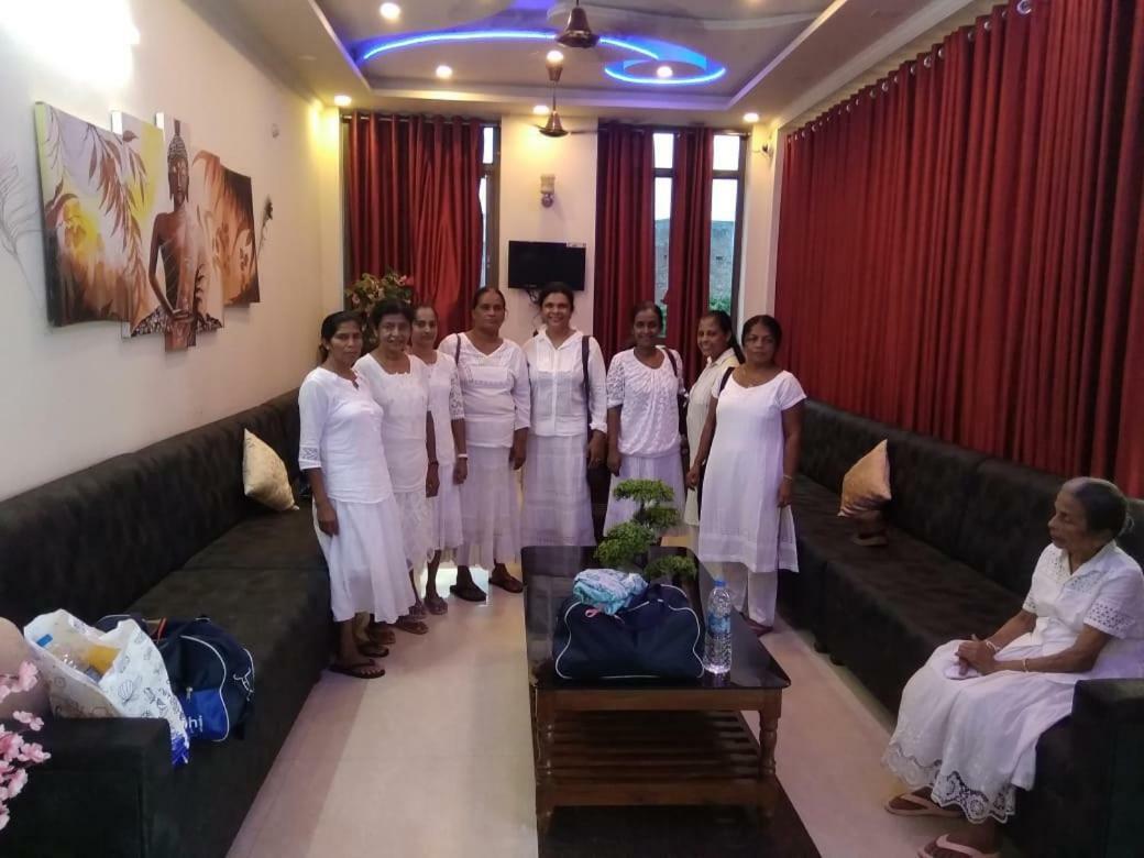 Hotel The Ideal Kushinagar Exterior foto